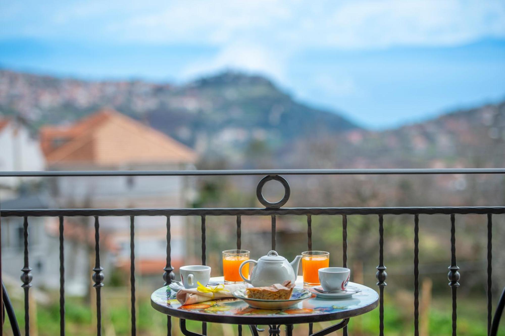 Bed and Breakfast Il Vigneto Di Nonno Pietro Agerola Exterior foto